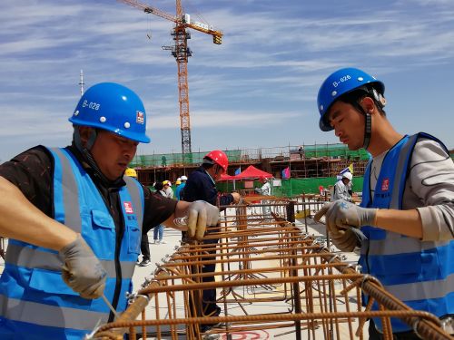 城陽(yáng)區(qū)舉辦建筑業(yè)職業(yè)技能大賽 比學(xué)趕幫超展工匠精神(圖2)