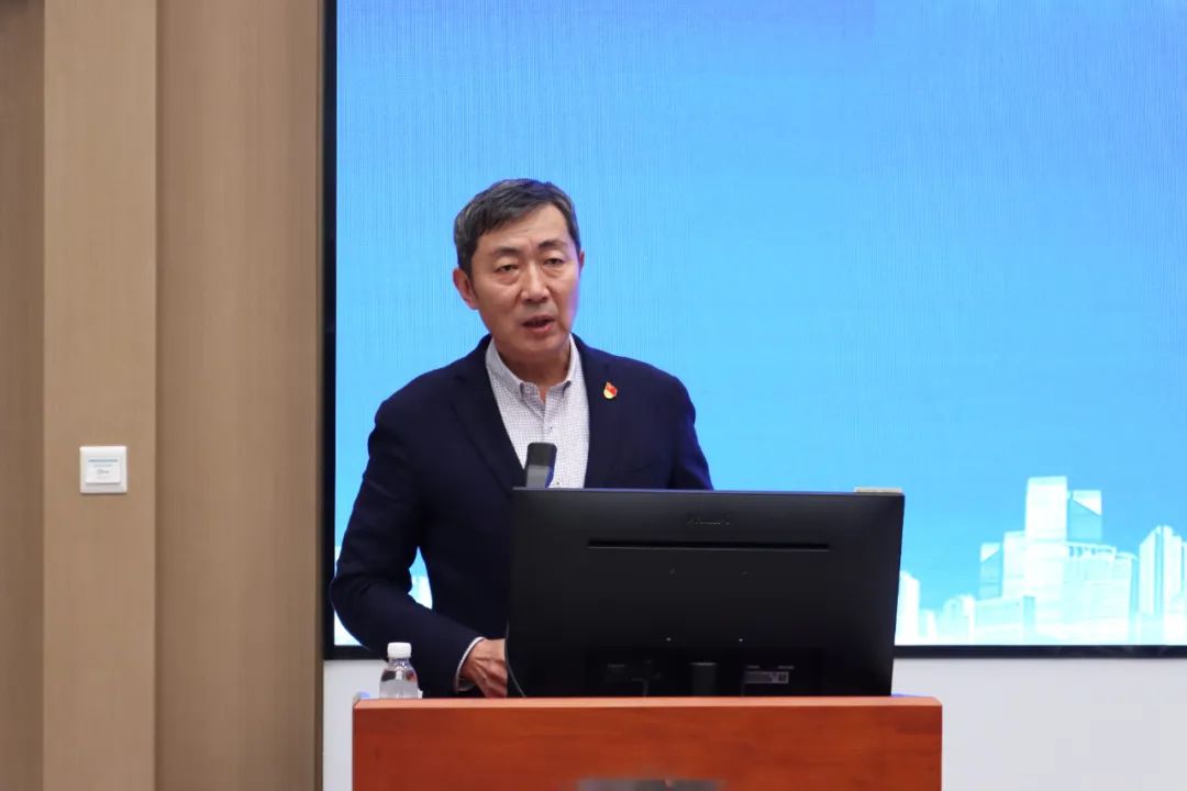 嶗山區(qū)建筑業(yè)協(xié)會換屆大會圓滿完成，中建聯(lián)合當(dāng)選為會長單位(圖2)